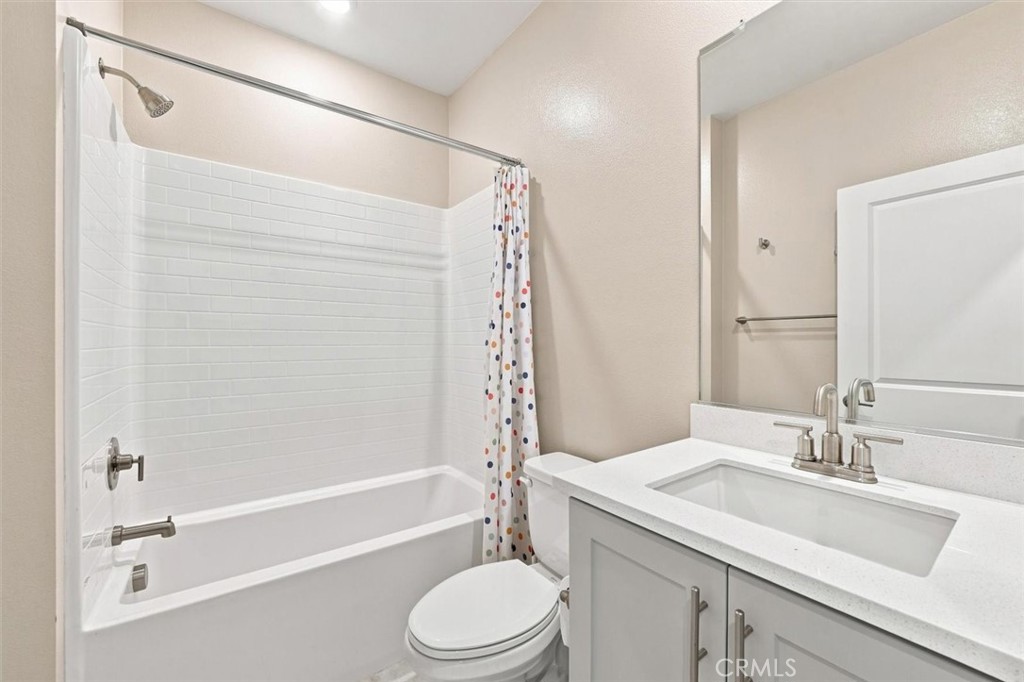 1692 W Enterprise Drive Property Photo 20