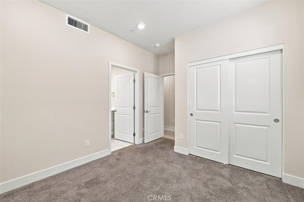 1692 W Enterprise Drive Property Photo 24