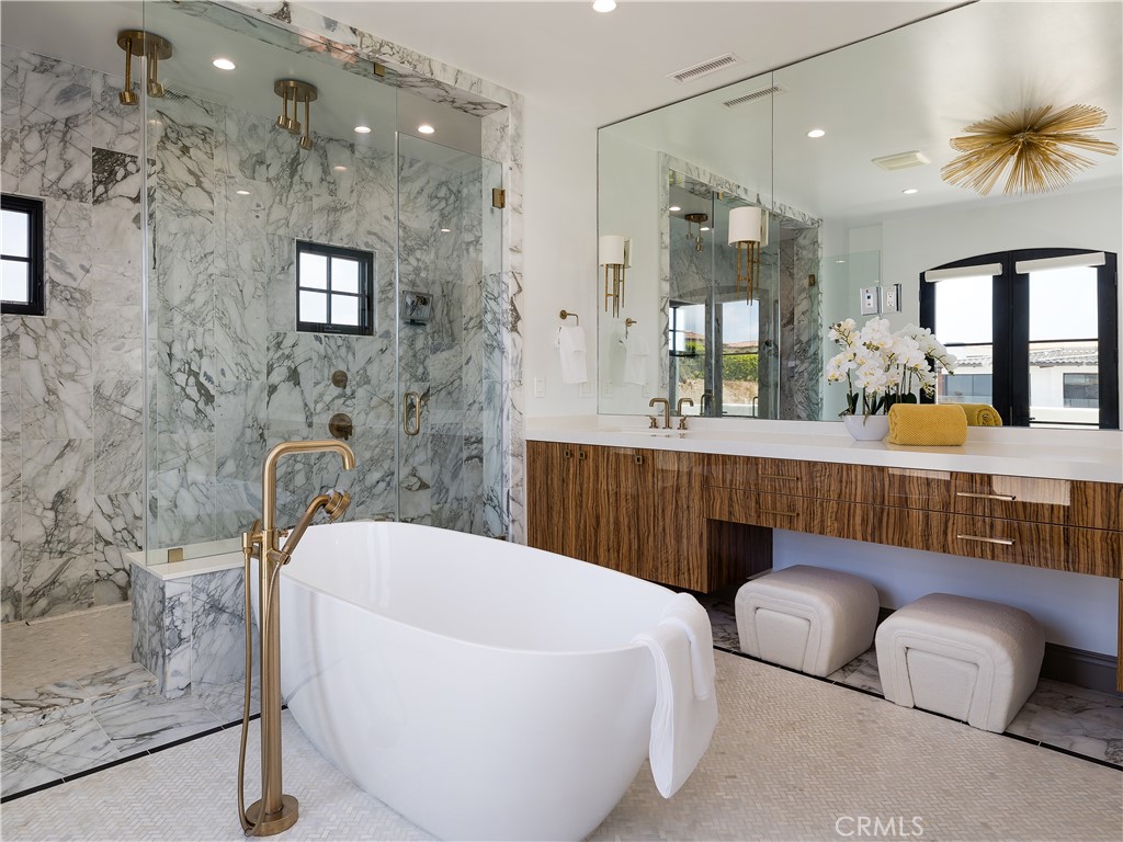 32009 Cape Point Property Photo 26