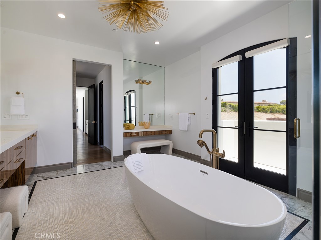 32009 Cape Point Property Photo 27