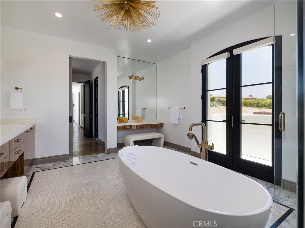 32009 Cape Point Property Photo 27