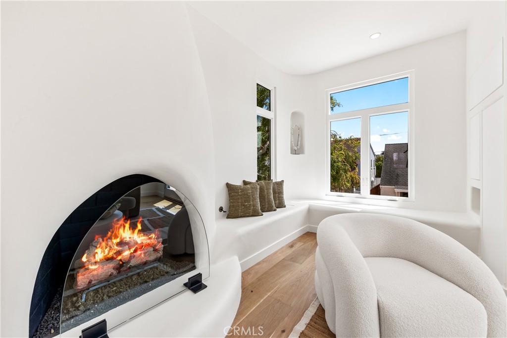 541 4th Property Photo 12
