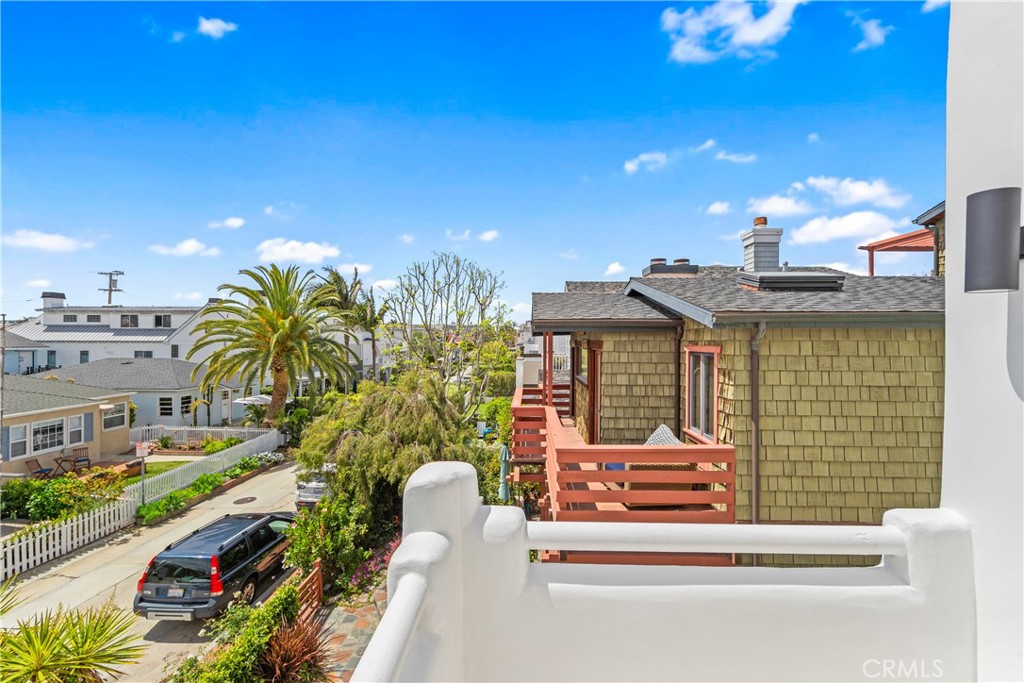 541 4th Property Photo 22