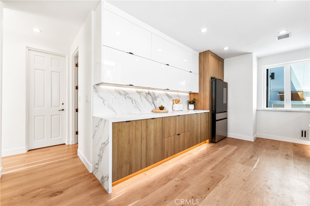541 4th Property Photo 31