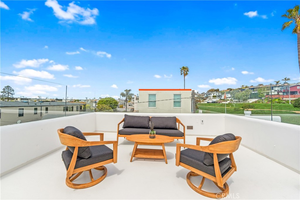 541 4th Property Photo 42