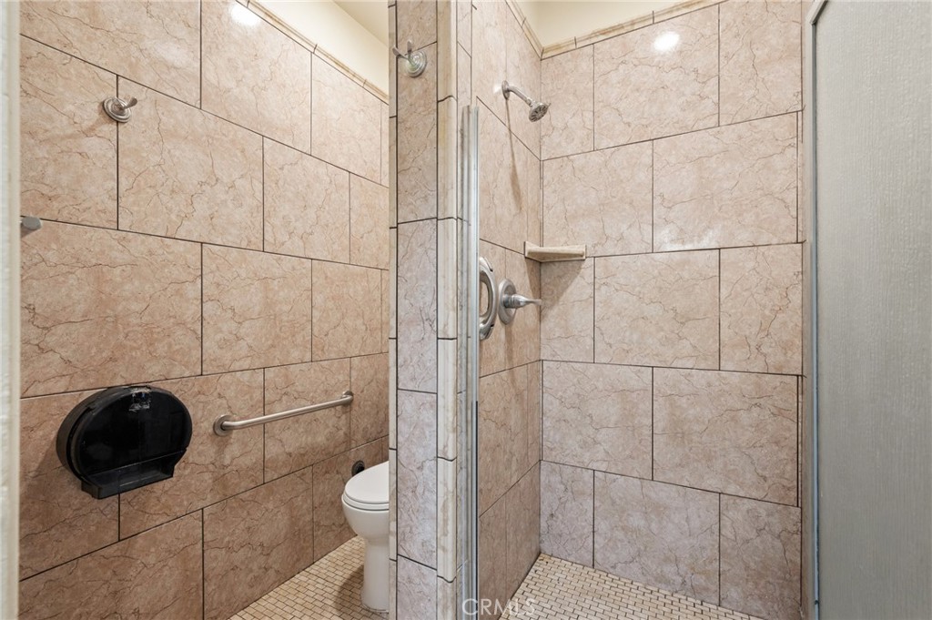 709 S Centre Property Photo 13
