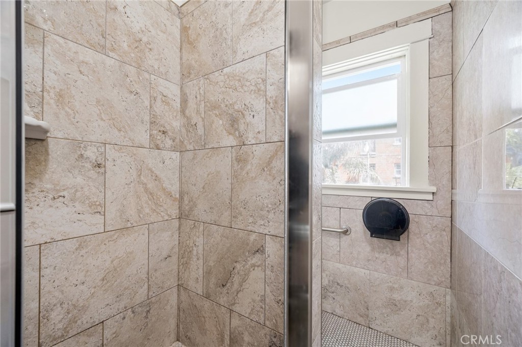 709 S Centre Property Photo 18