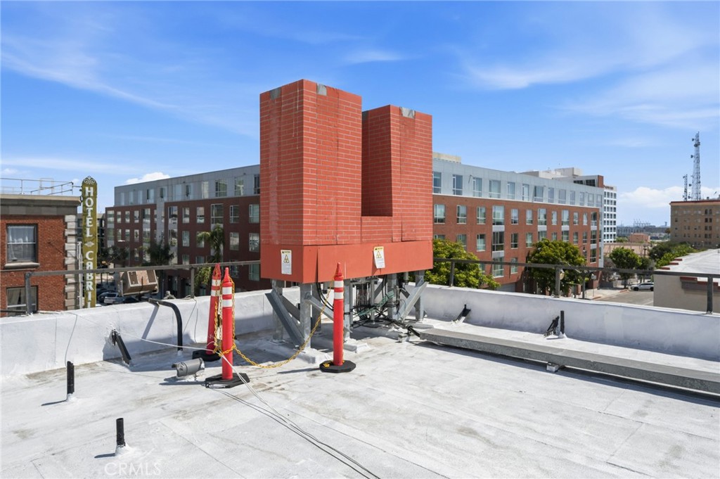 709 S Centre Property Photo 24