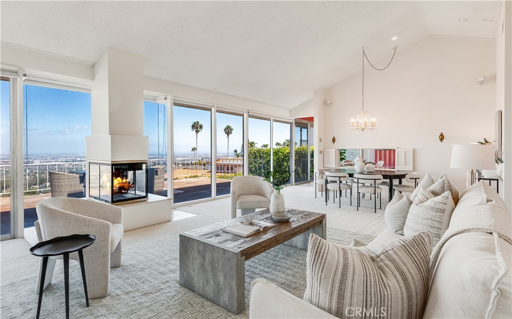 2315 Via Acalones Property Photo 4