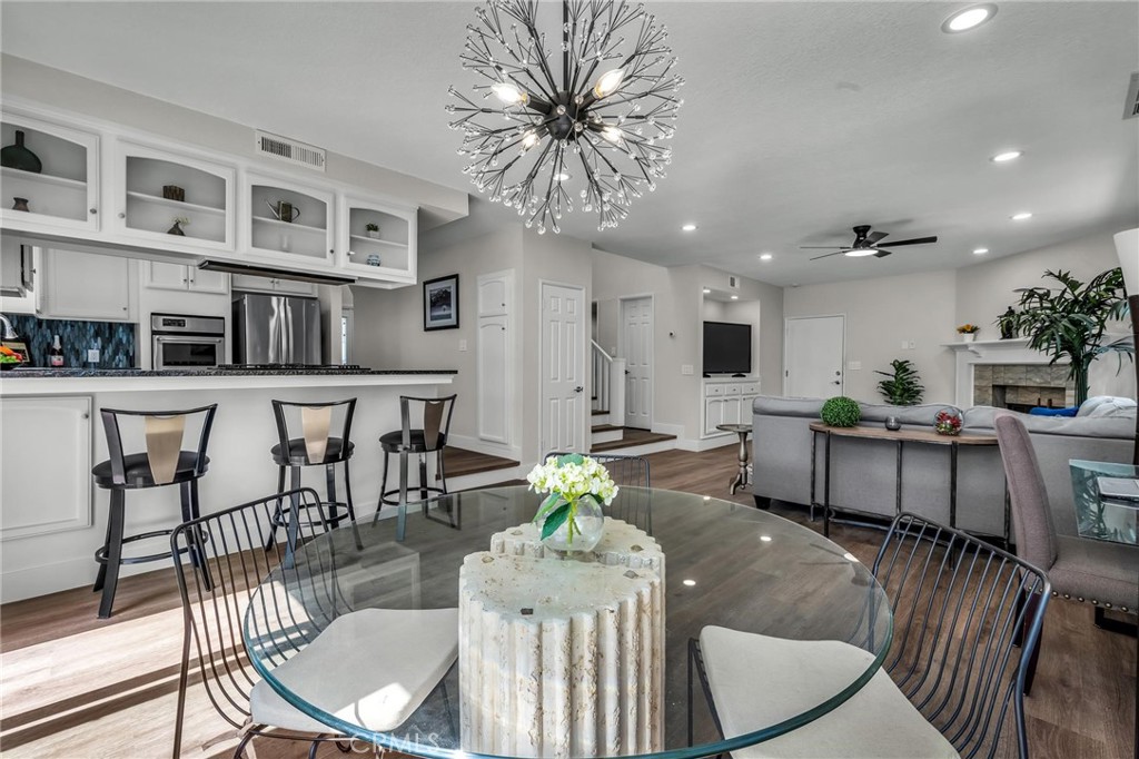 2014 Curtis, #b Property Photo 3