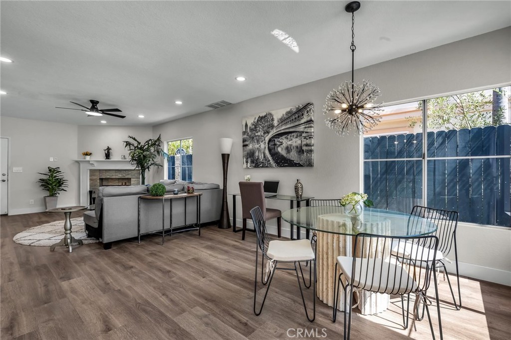 2014 Curtis, #b Property Photo 7