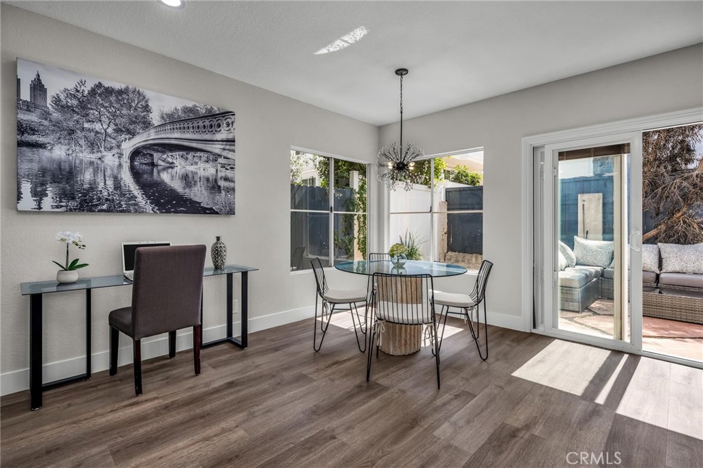 2014 Curtis, #b Property Photo 8
