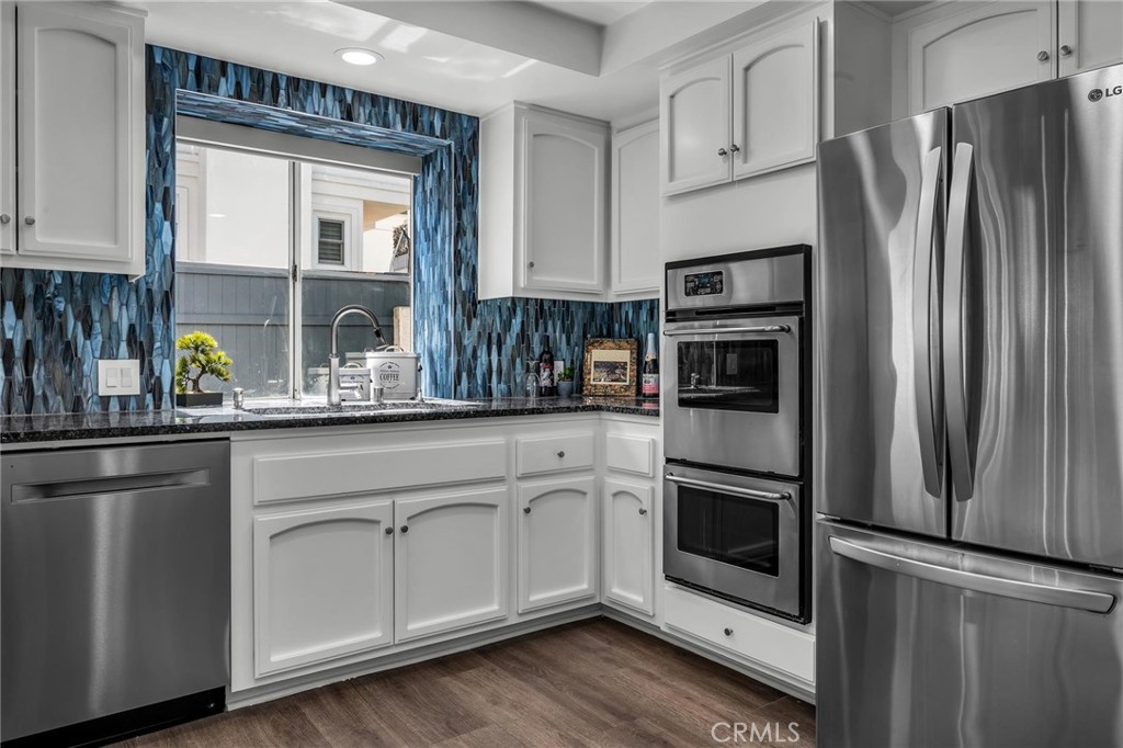 2014 Curtis, #b Property Photo 12