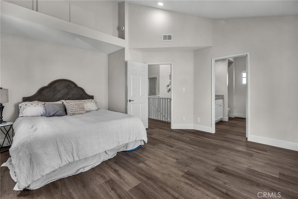 2014 Curtis, #b Property Photo 18