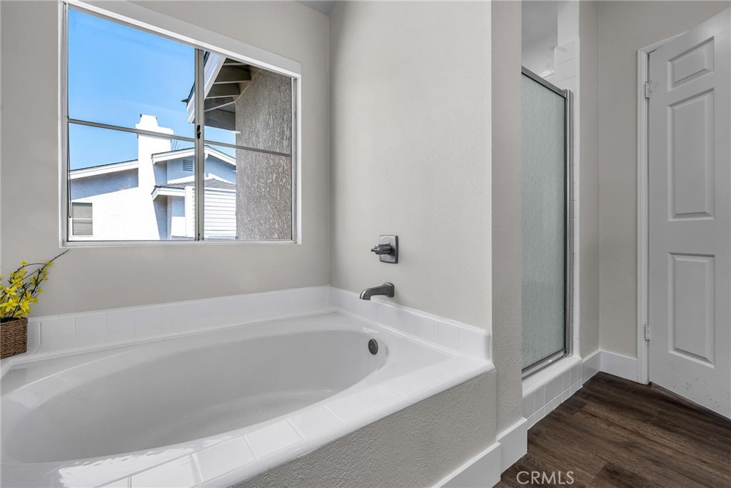 2014 Curtis, #b Property Photo 24