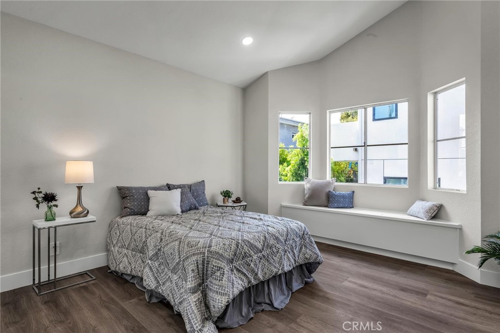 2014 Curtis, #b Property Photo 28