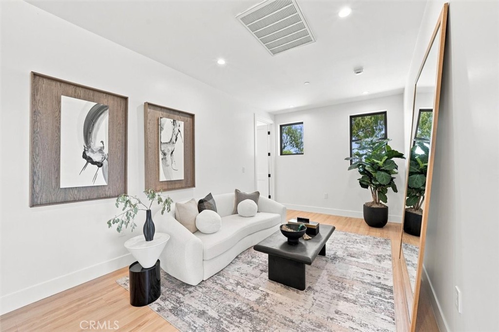 2660 Torrance Boulevard Property Photo 18