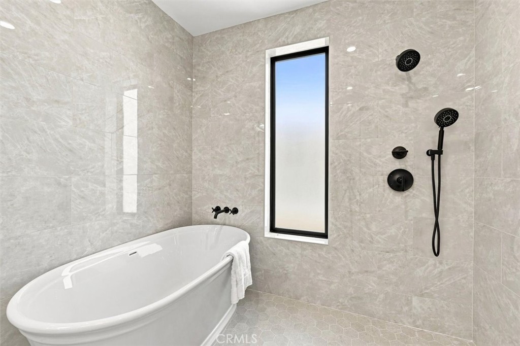 2660 Torrance Boulevard Property Photo 23