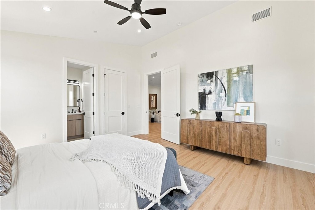 2660 Torrance Boulevard Property Photo 28
