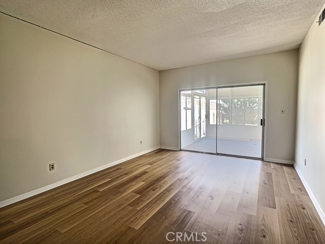26420 Pineknoll Property Photo 10