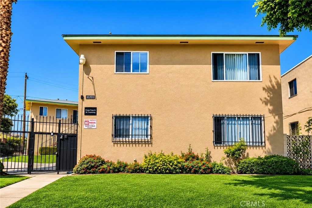 10203 England Avenue Property Photo 2