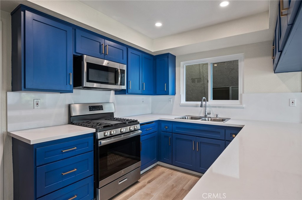 845 2nd Street Property Photo 3