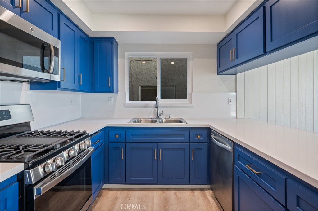 845 2nd Street Property Photo 4