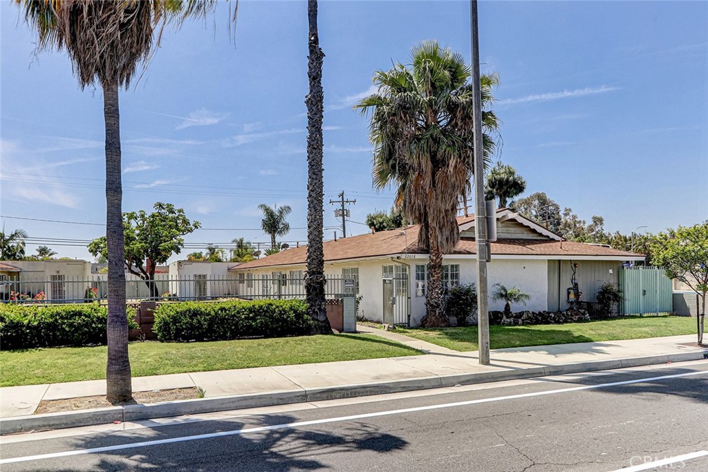 2018 E La Palma Avenue Property Photo 1