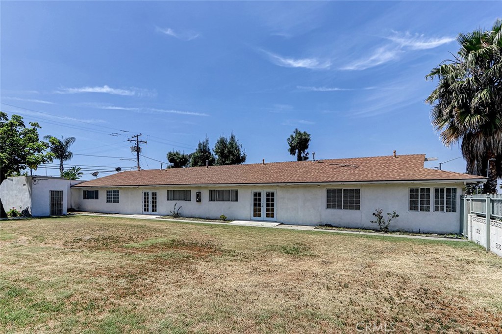 2018 E La Palma Avenue Property Photo 2