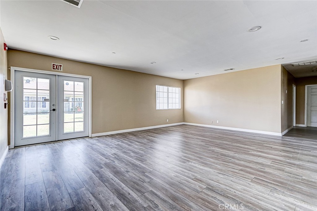 2018 E La Palma Avenue Property Photo 14