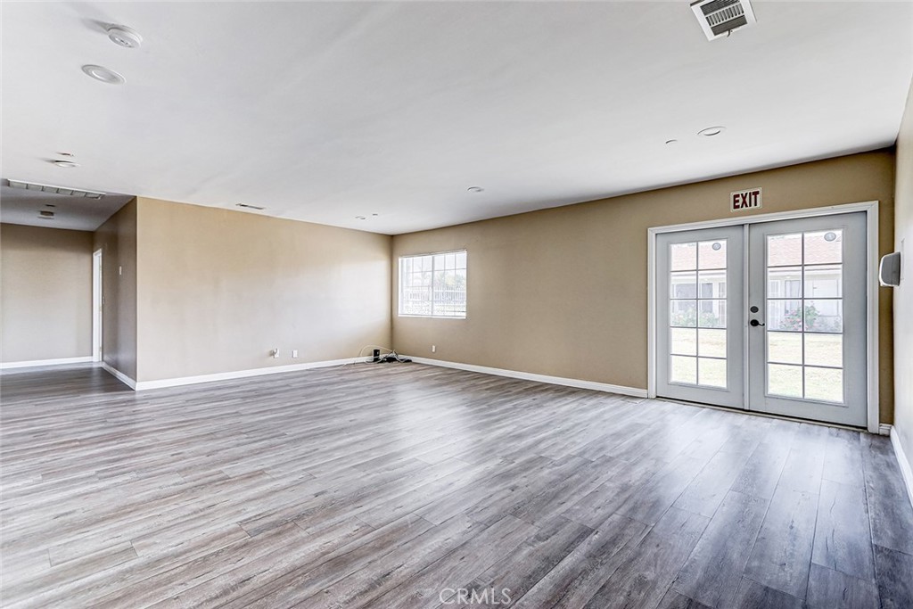 2018 E La Palma Avenue Property Photo 16