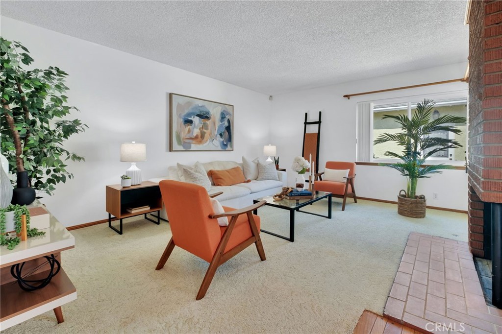 2221 W 178th Street Property Photo 3