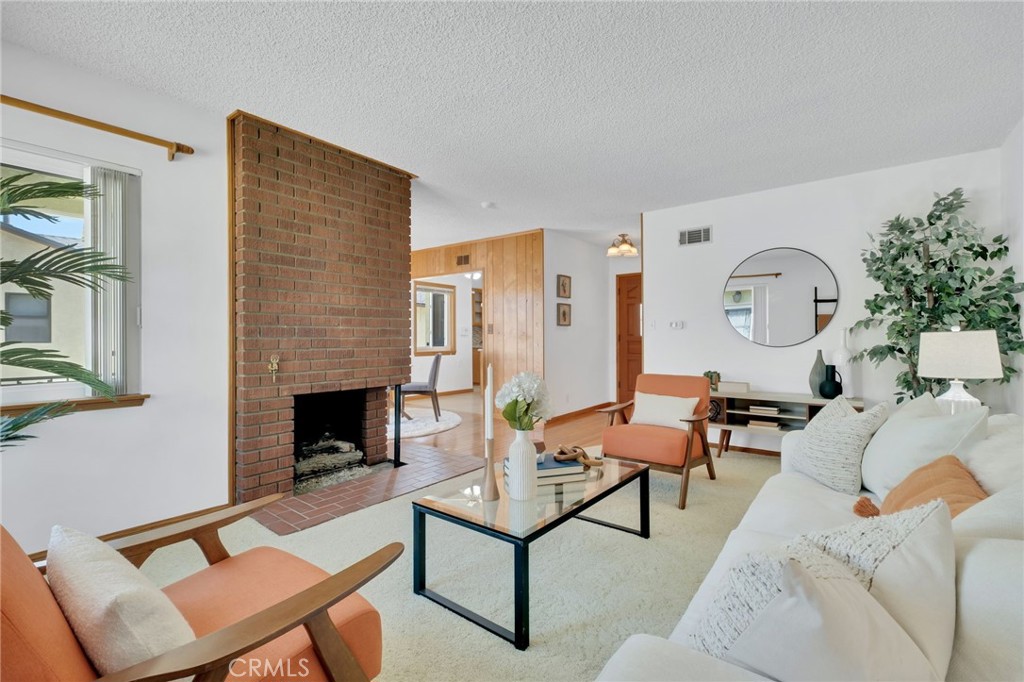 2221 W 178th Street Property Photo 6