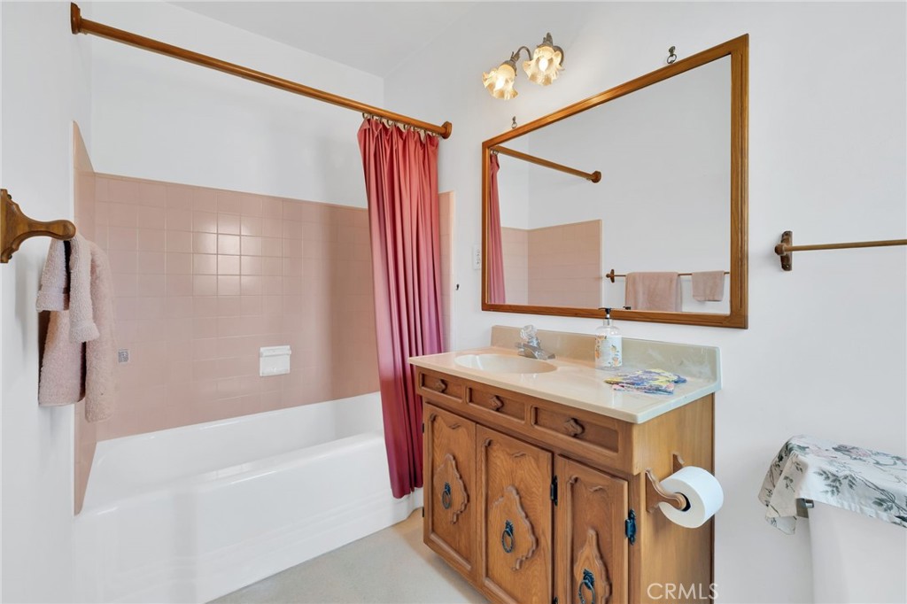 2221 W 178th Street Property Photo 20