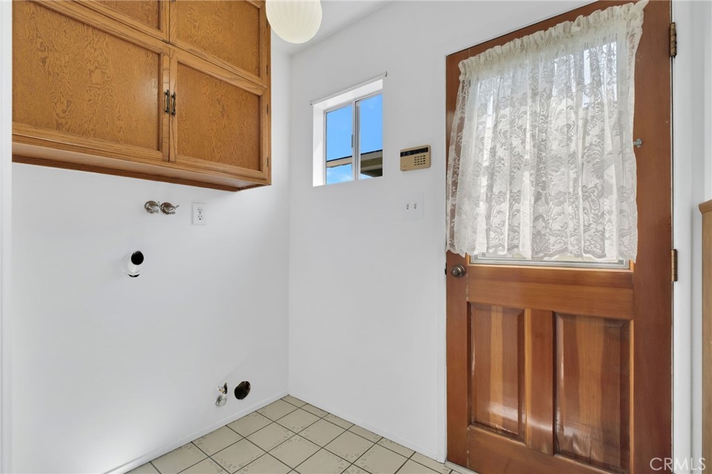 2221 W 178th Street Property Photo 25