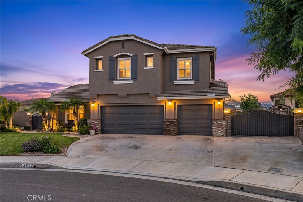 13547 Canyon Crest Property Photo 1