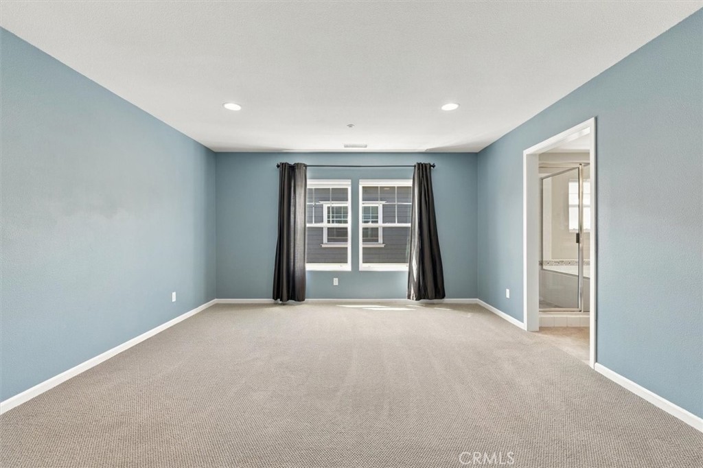 1800 Oak 515 Property Photo 22