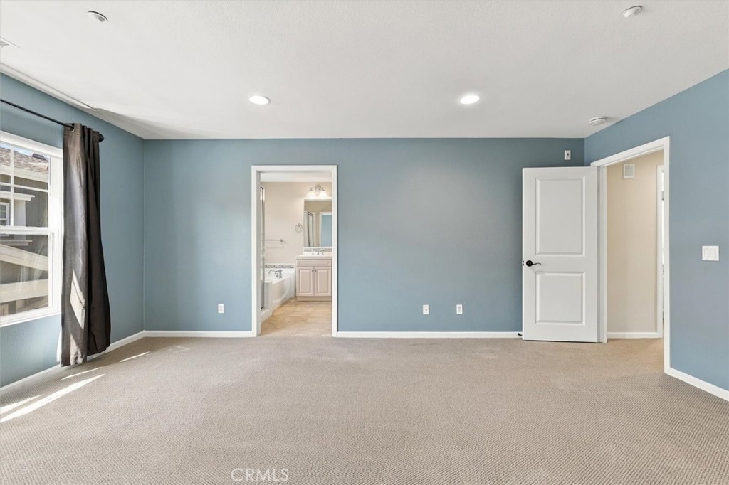 1800 Oak 515 Property Photo 23