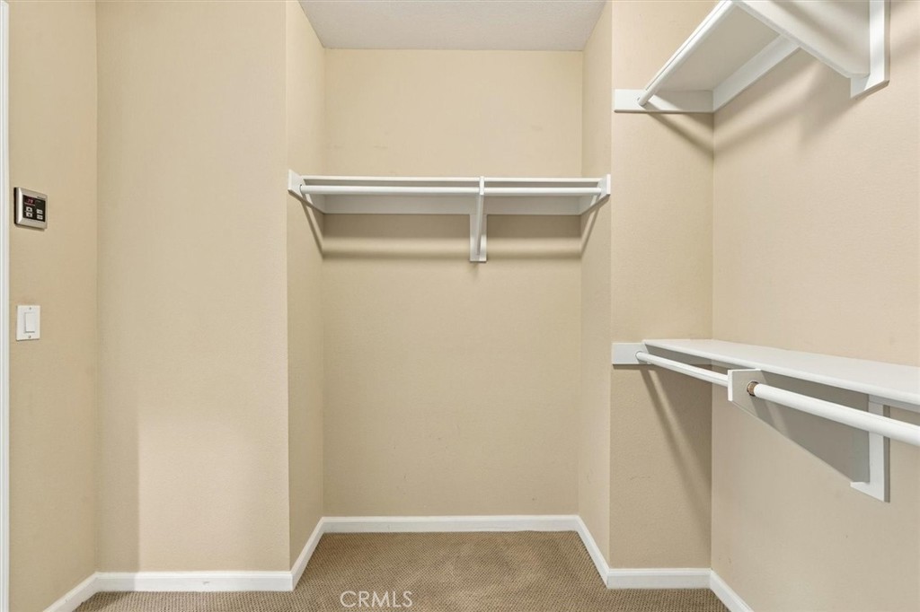 1800 Oak 515 Property Photo 27