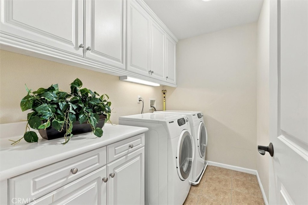 1800 Oak 515 Property Photo 32