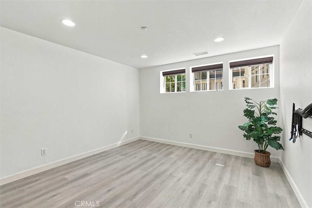 1800 Oak 515 Property Photo 44