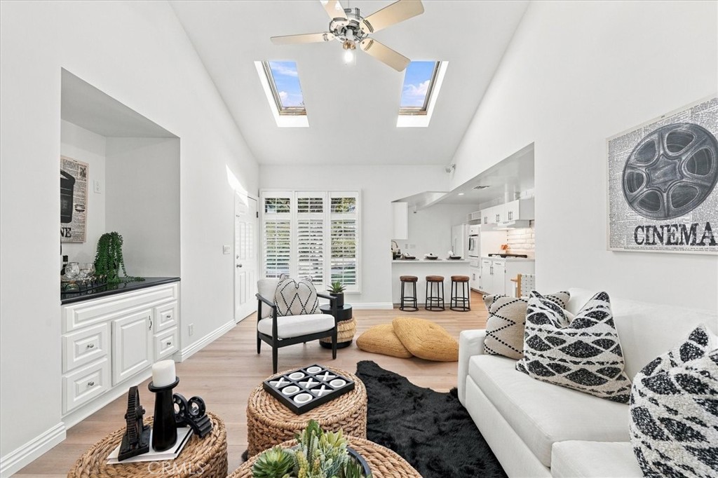 5228 Bluemound Road Property Photo 11