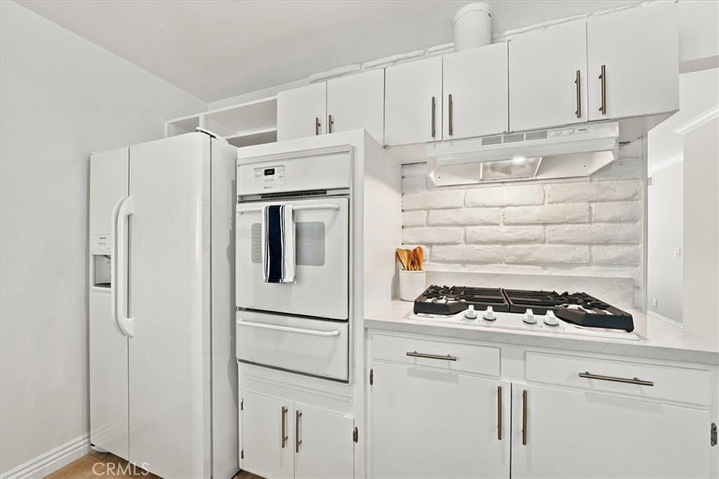 5228 Bluemound Road Property Photo 13