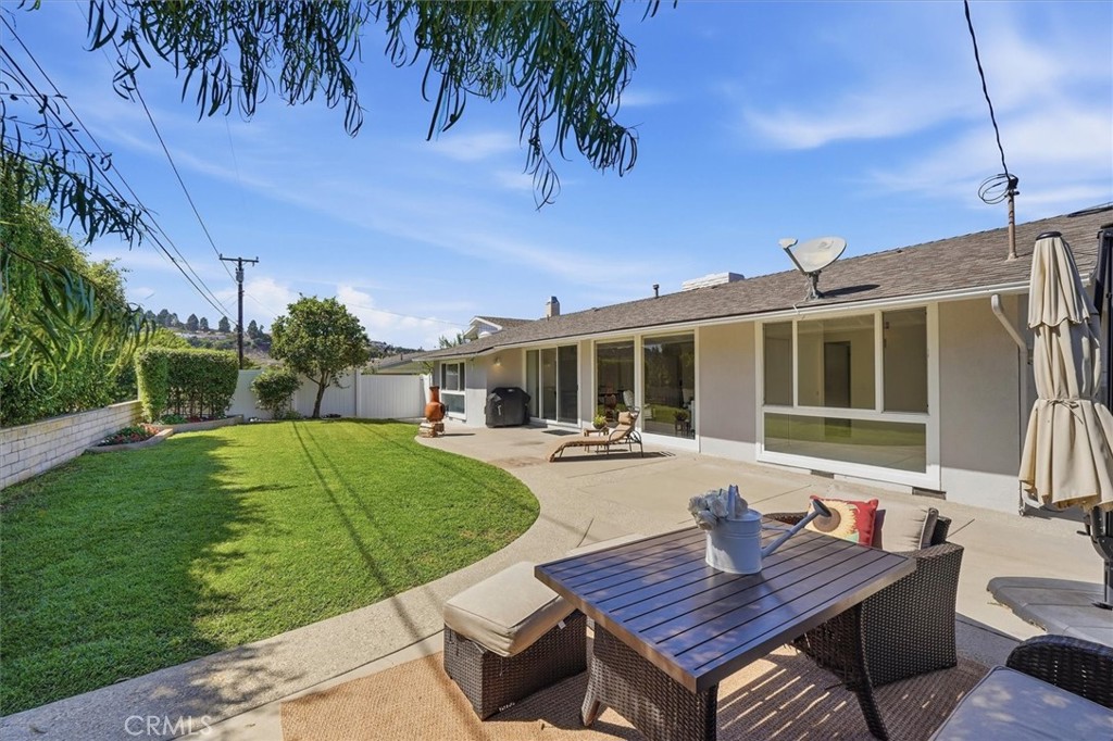 5228 Bluemound Road Property Photo 22