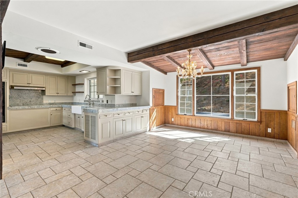 72 Saddleback Road Property Photo 13