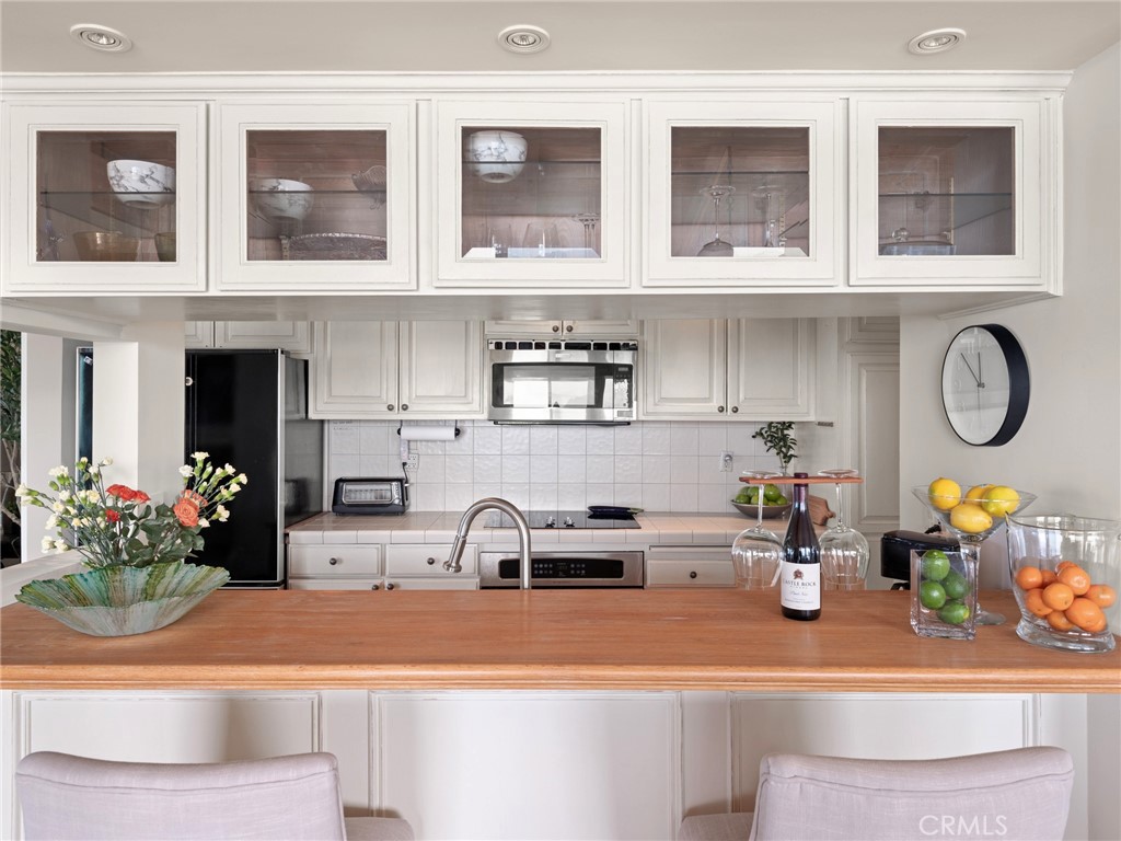 575 Esplanade 307 Property Photo 25