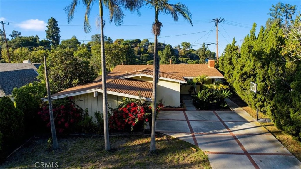 27727 Hawthorne Boulevard Property Photo 1