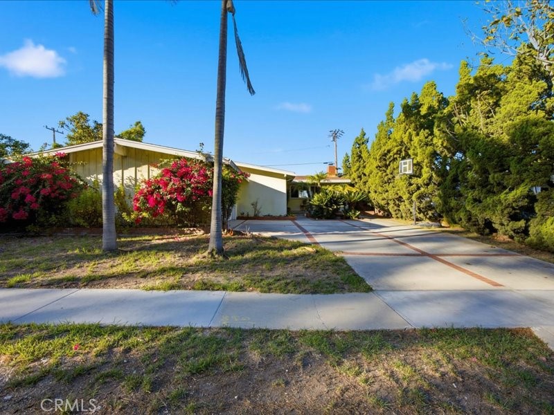 27727 Hawthorne Boulevard Property Photo 3