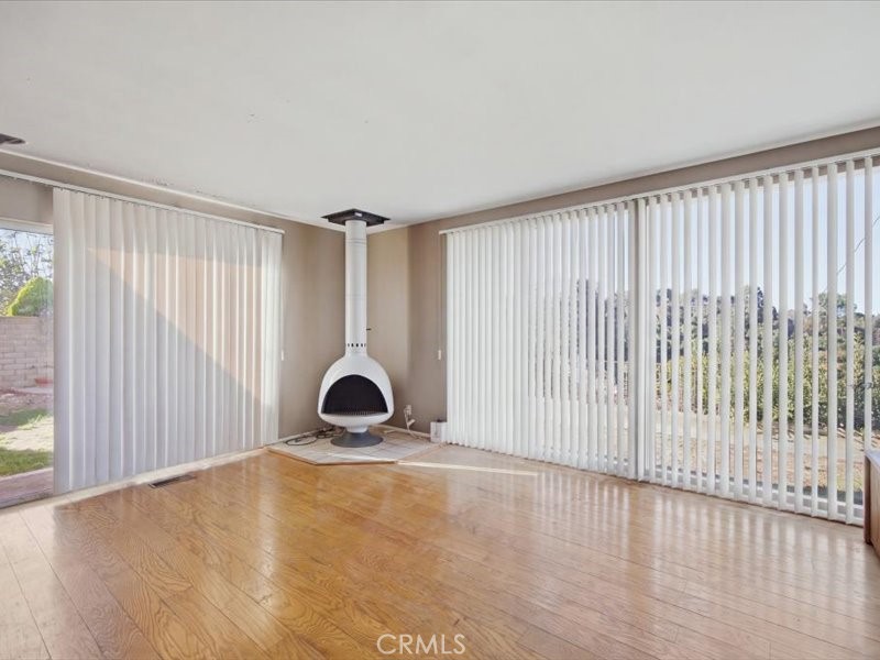 27727 Hawthorne Boulevard Property Photo 8
