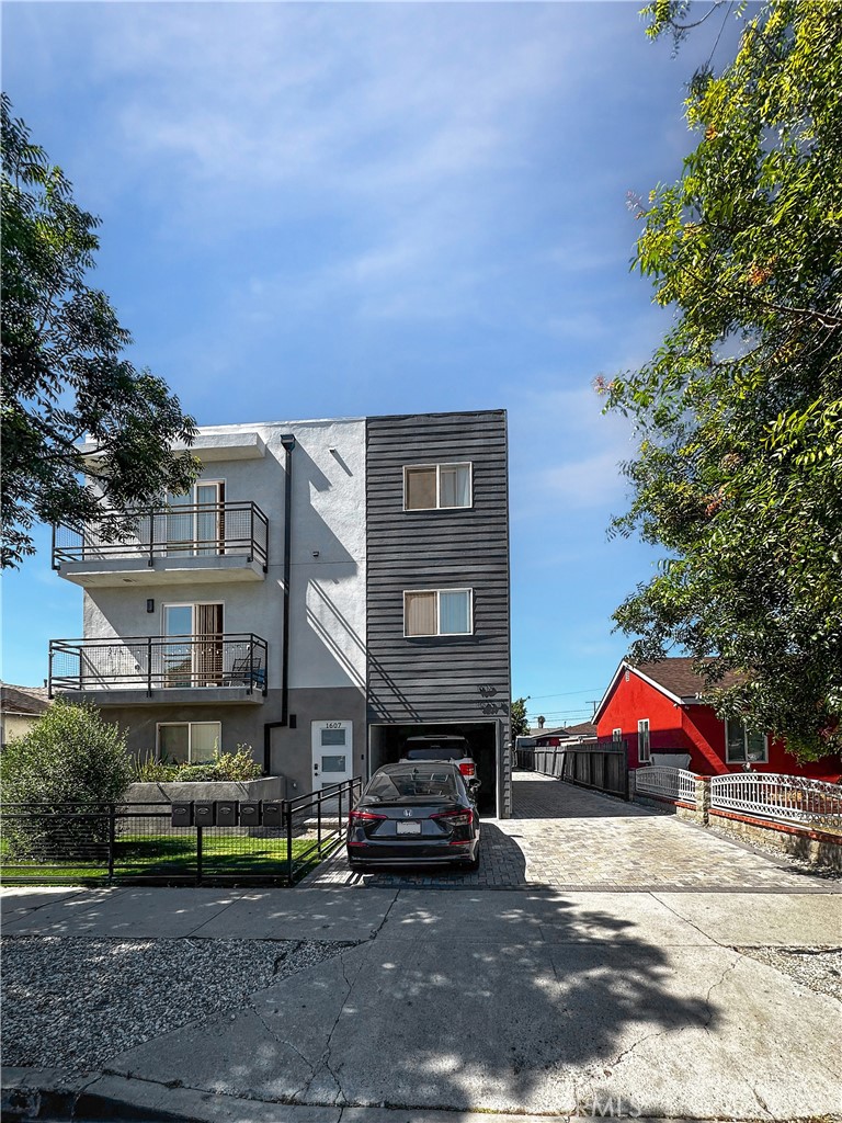 1603 207th Street Property Photo 1